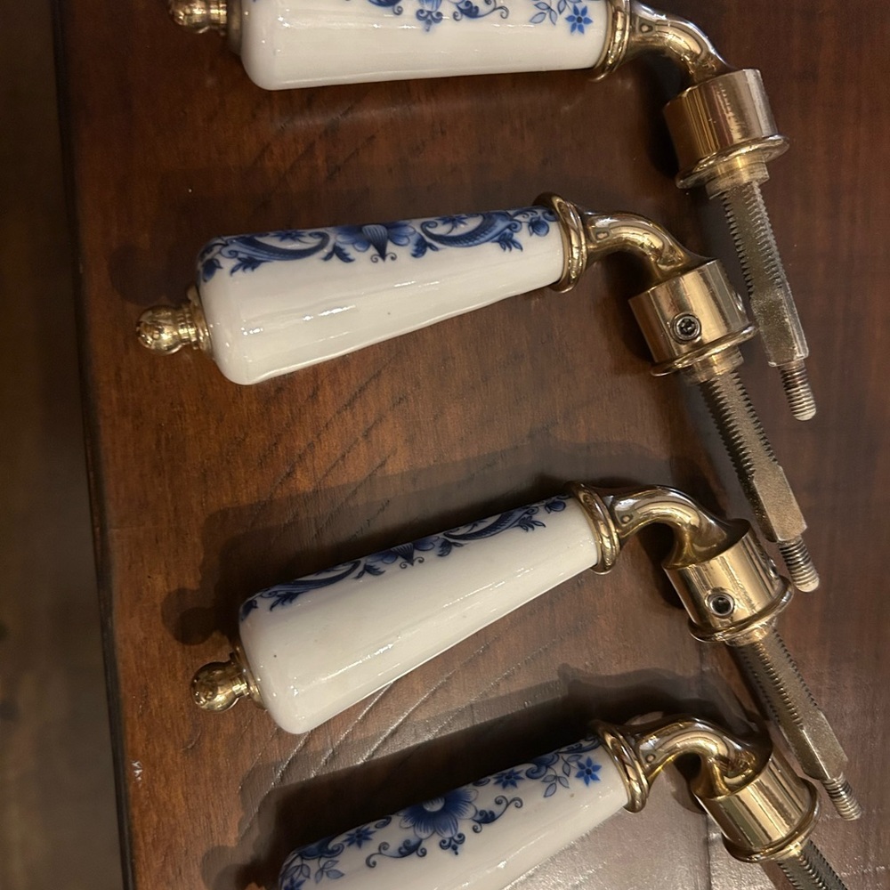 Elegant Blue and White Ceramic door handles.  Deft pattern.